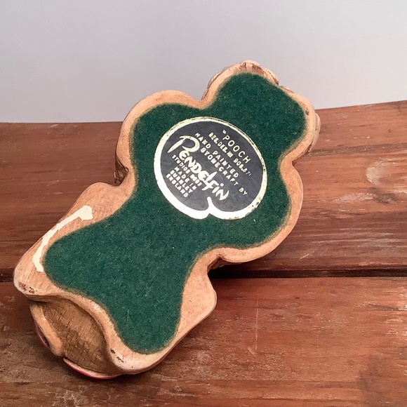 Vintage “Pendelfin Pooch” with red blanket - Picture 4 of 4